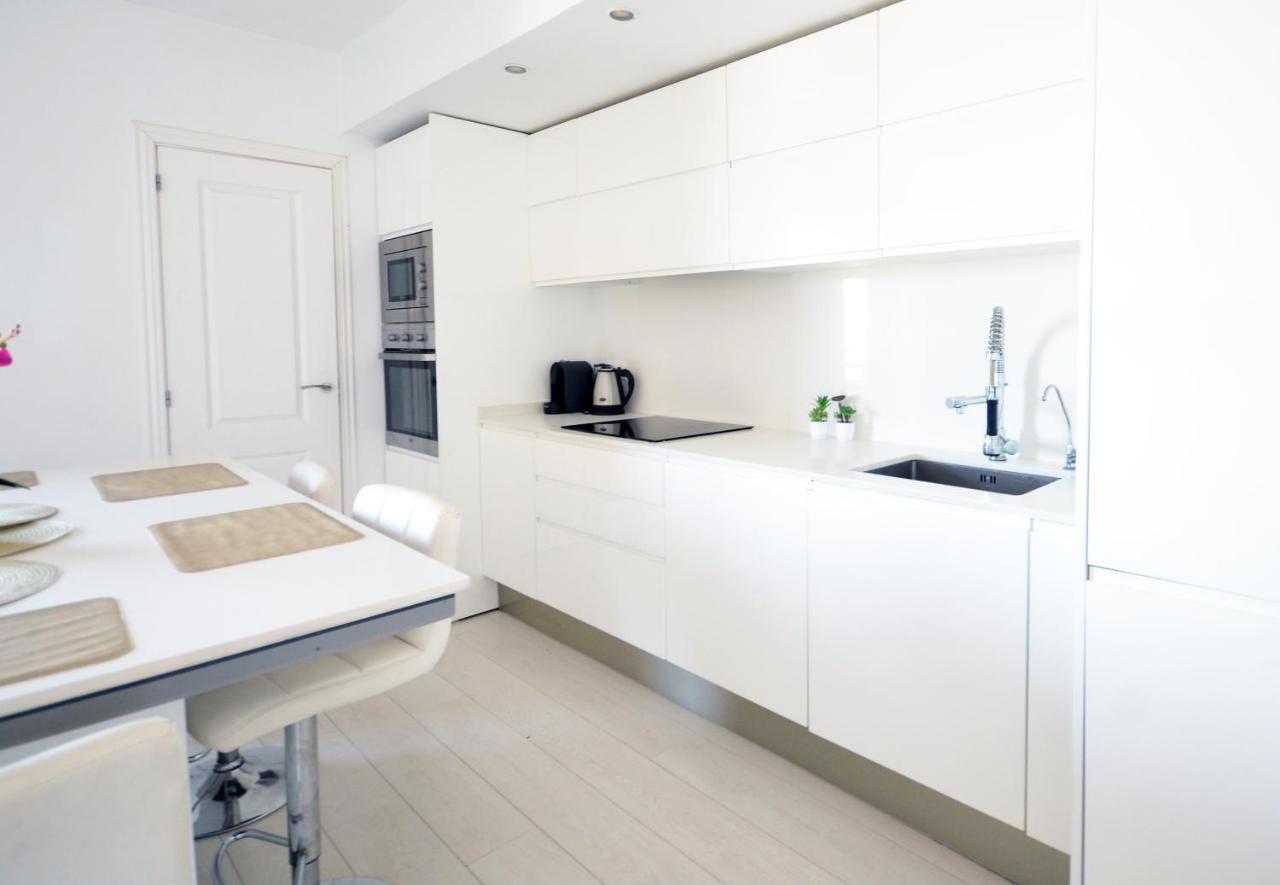 Modern Apartment In Валенсия Екстериор снимка