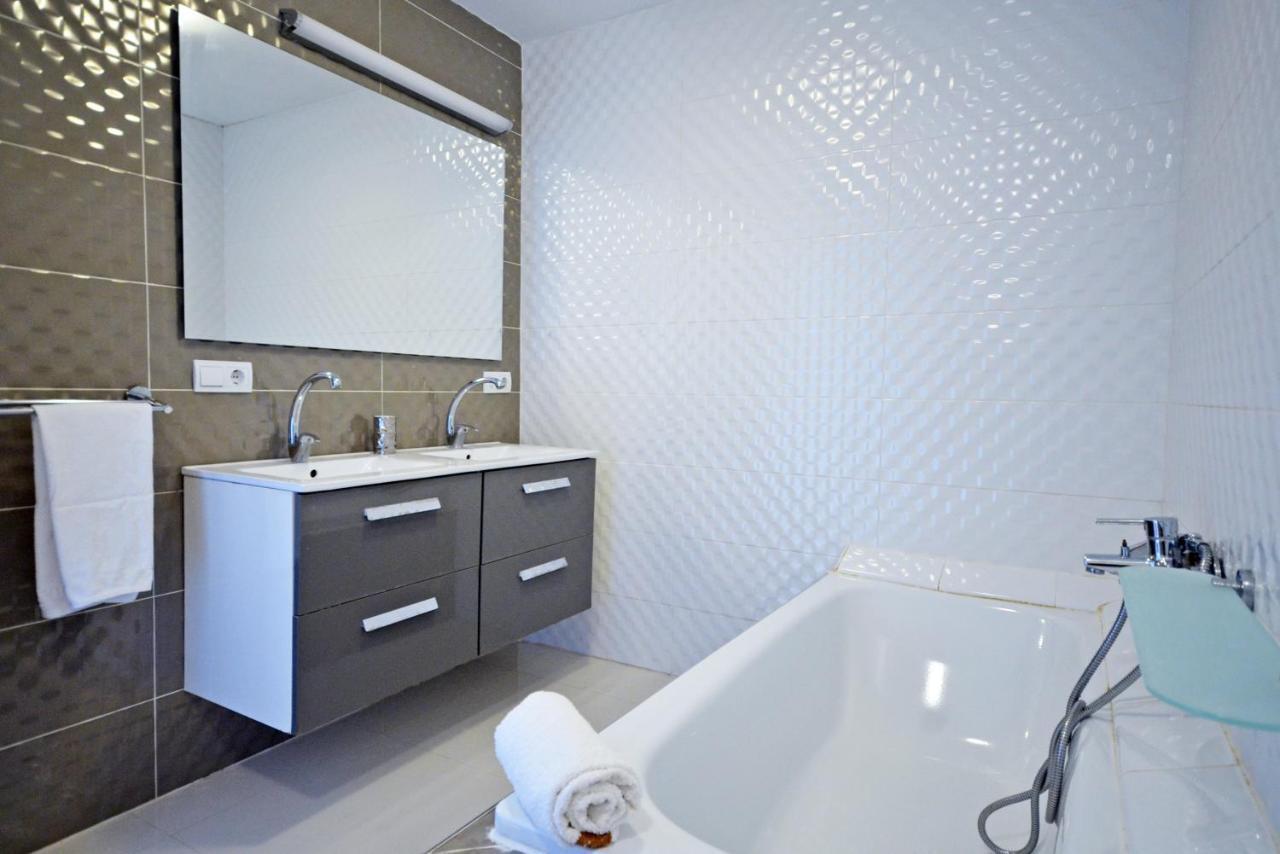 Modern Apartment In Валенсия Екстериор снимка