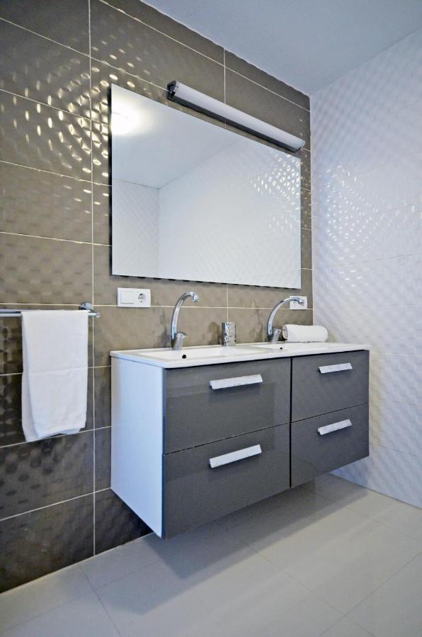 Modern Apartment In Валенсия Екстериор снимка